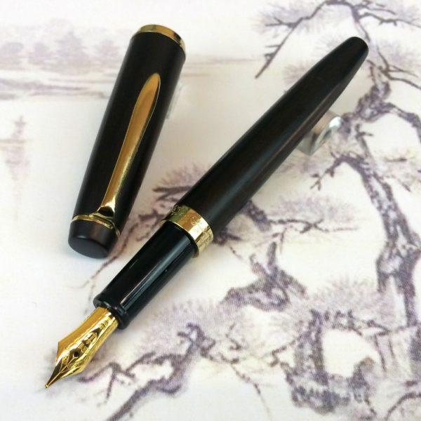 Sailor Precious Wood Ebony Kokutan Fountain Pen-10341