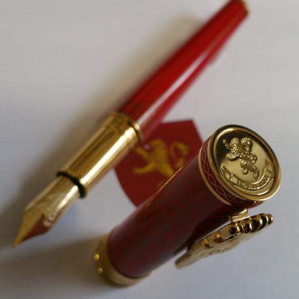 Montegrappa Game Of Thrones Lannister Fountain Pen-9611