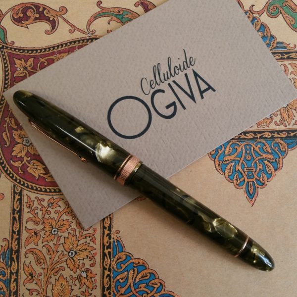 Omas Ogiva Celluloid Rollerball Pen - Saft Green with Rose Gold Trim (007 of 127)-9206