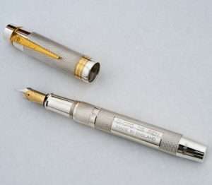 Onoto Magna Classic Sterling Silver fountain pen-0