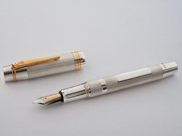 Onoto Magna Classic Sterling Silver fountain pen-9888