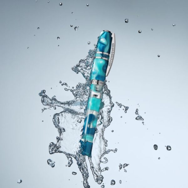 Blue Lagoon 1