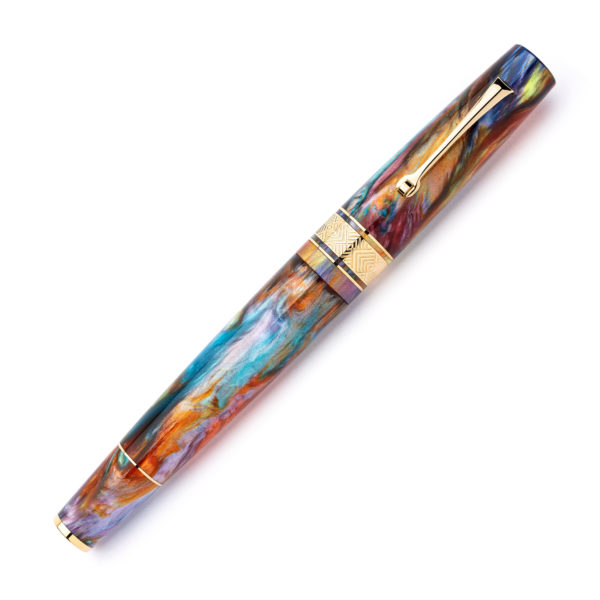 Leonardo Supernova Gold Trim Closed Fountain Pen