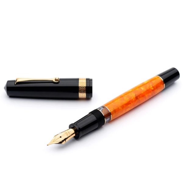 Leonardo Magico DNA Gold Trim Fountain Pen Open