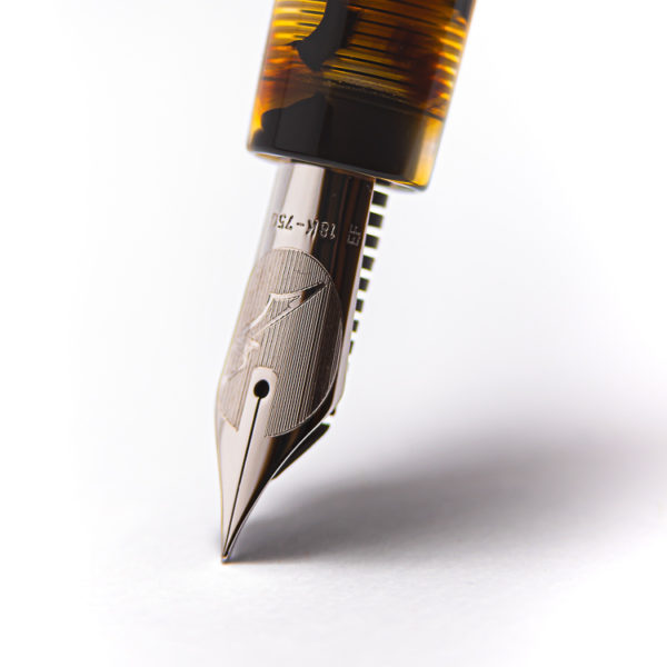 Write Here Scribo Africa 18ct Nib