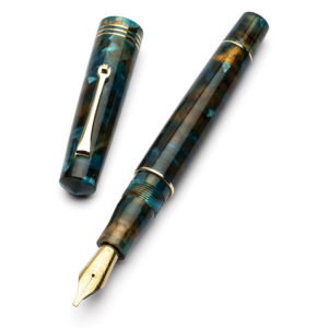 Leonardo Momento Zero Pausilya Fountain Pen Gold Trim open